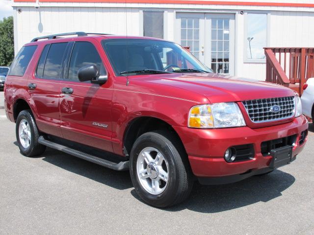 2004 Ford Explorer ESi