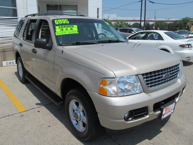 2004 Ford Explorer ESi