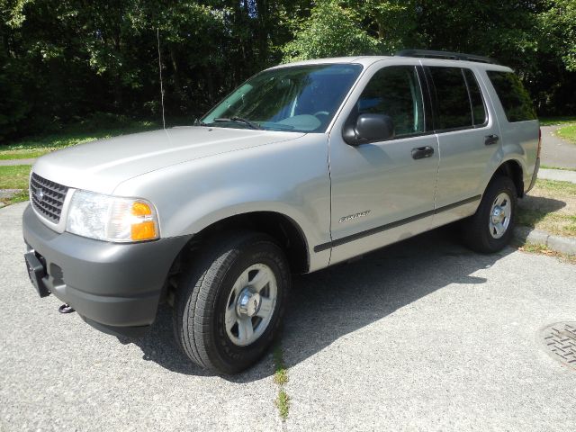 2004 Ford Explorer L AUTO W/cloth