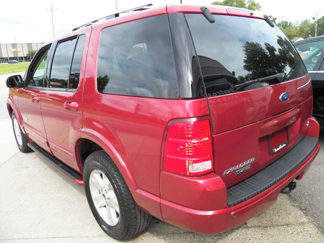 2004 Ford Explorer 2dr LWB