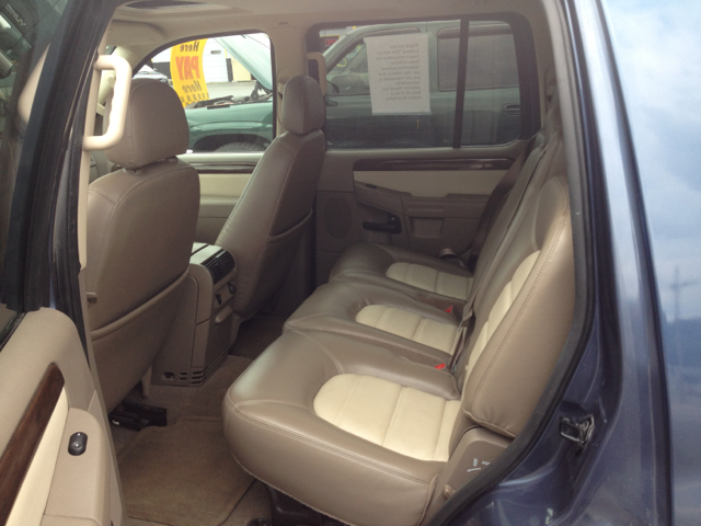 2004 Ford Explorer Custom Deluxe