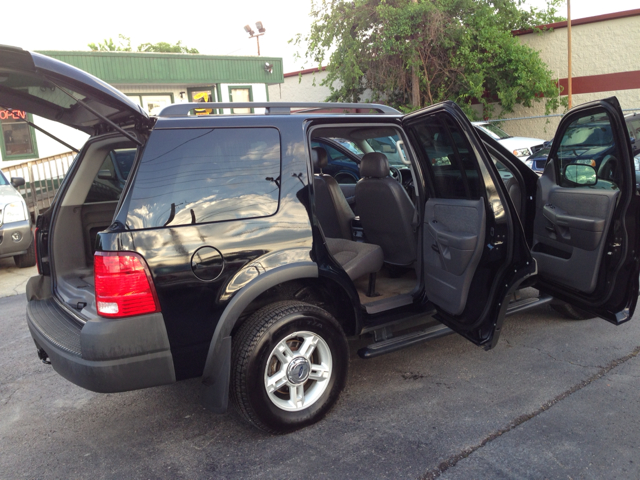 2004 Ford Explorer LT CREW 25