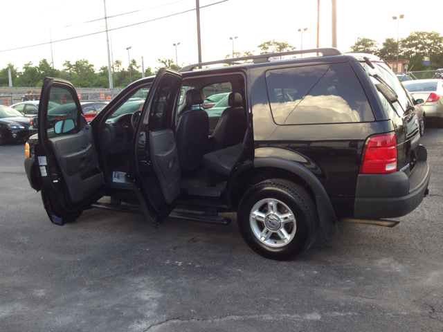 2004 Ford Explorer LT CREW 25