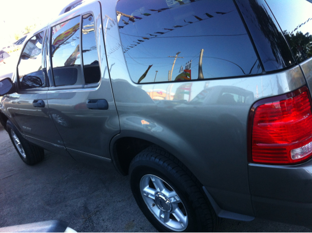 2004 Ford Explorer 4WD 5dr EX