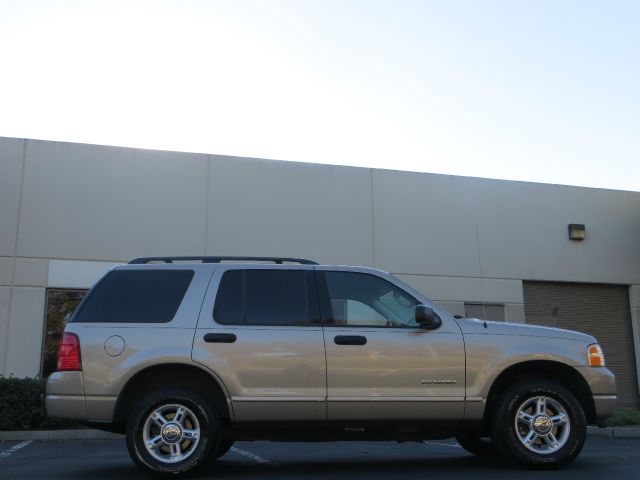 2004 Ford Explorer 2dr Cpe V6 Manual GT Limited