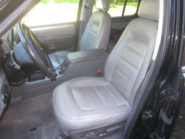 2004 Ford Explorer GXL