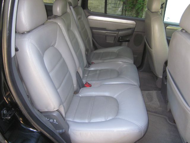 2004 Ford Explorer GXL