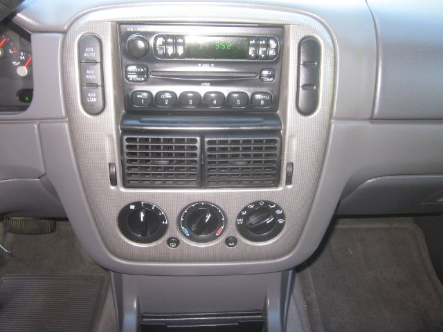 2004 Ford Explorer GXL