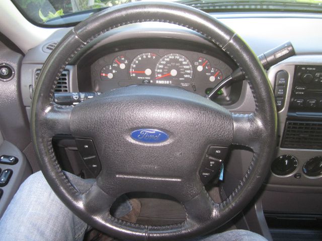 2004 Ford Explorer GXL