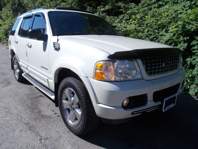 2004 Ford Explorer 1500 LS 4WD