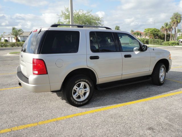 2004 Ford Explorer LT EXT 15