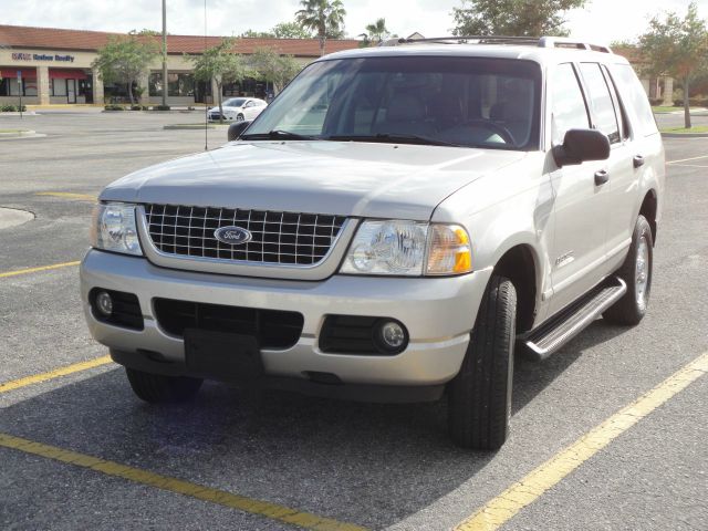 2004 Ford Explorer LT EXT 15