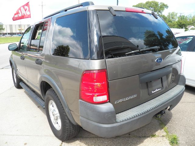 2004 Ford Explorer L AUTO W/cloth