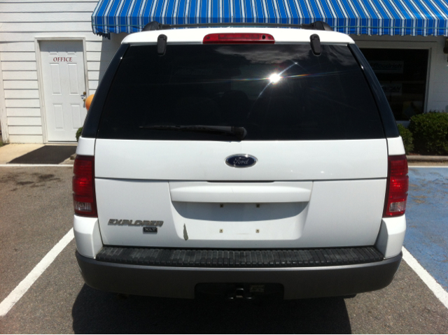 2004 Ford Explorer LT EXT 15