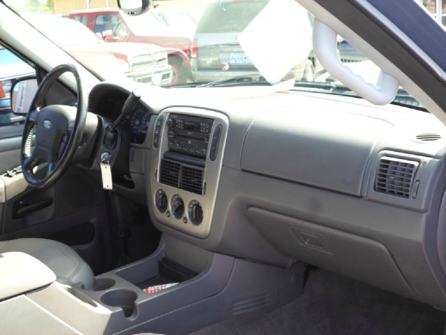 2004 Ford Explorer GXL