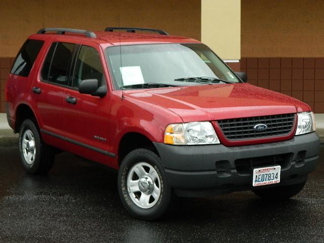 2004 Ford Explorer XLS