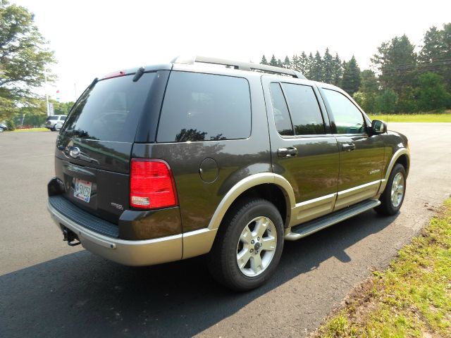 2005 Ford Explorer LT CREW 25