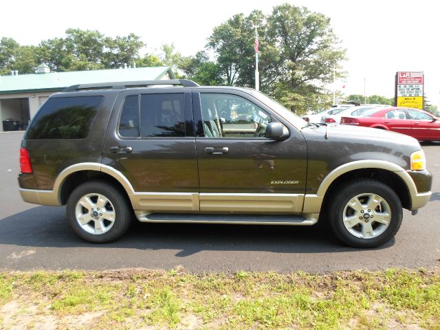 2005 Ford Explorer LT CREW 25