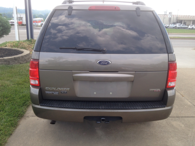 2005 Ford Explorer GXL