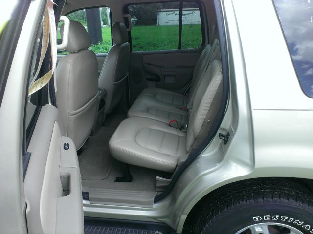 2005 Ford Explorer 4WD 5dr EX