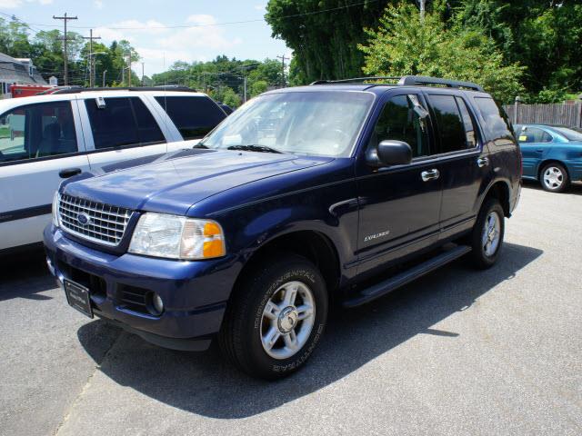 2005 Ford Explorer ESi