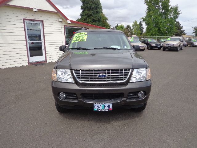 2005 Ford Explorer ESi