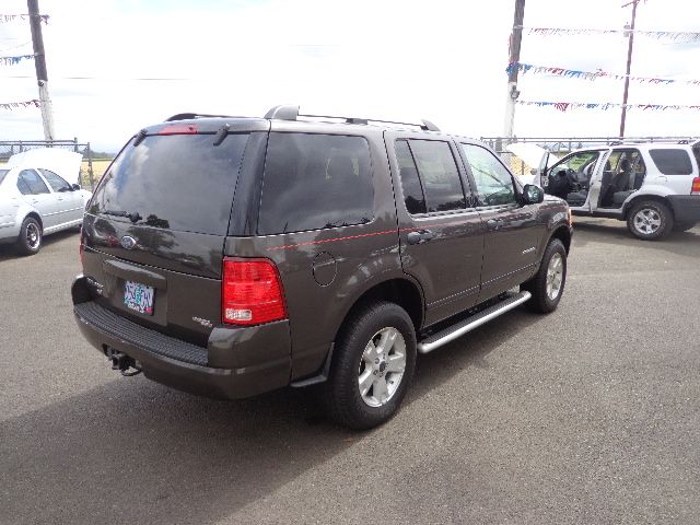 2005 Ford Explorer ESi