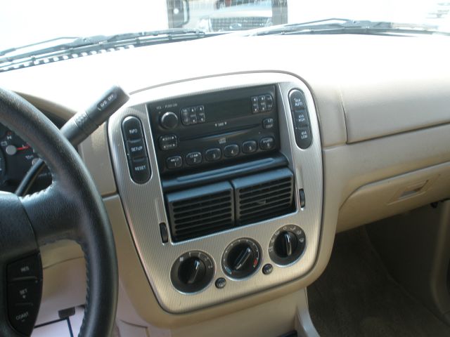 2005 Ford Explorer GXL