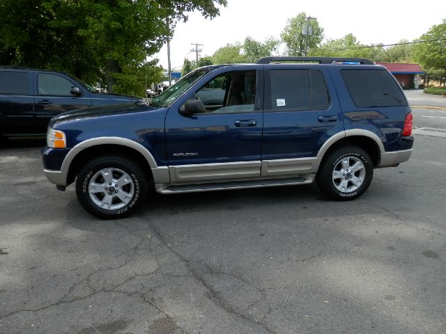 2005 Ford Explorer Custom Deluxe