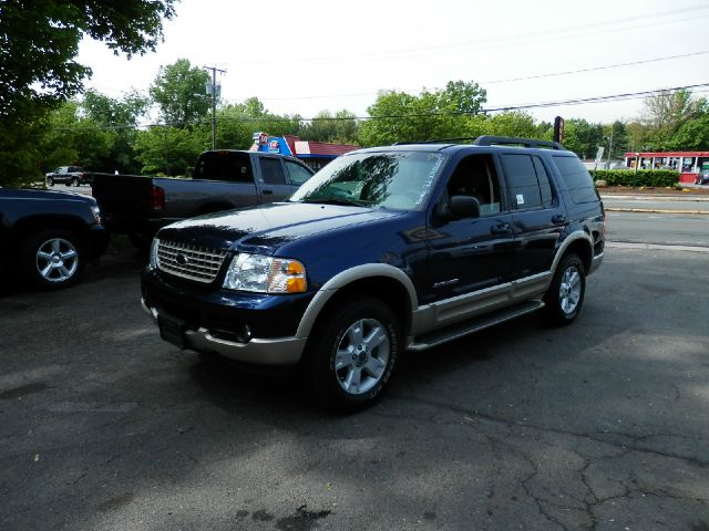 2005 Ford Explorer Custom Deluxe