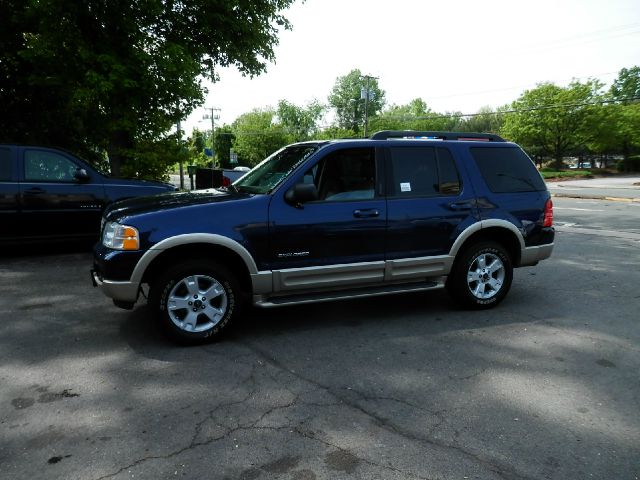 2005 Ford Explorer Custom Deluxe