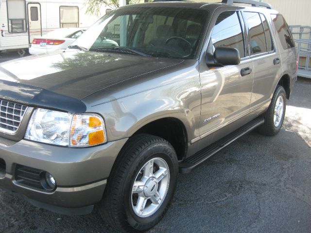 2005 Ford Explorer GXL