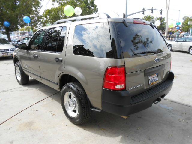 2005 Ford Explorer LT CREW 25