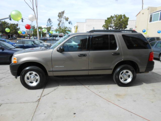 2005 Ford Explorer LT CREW 25