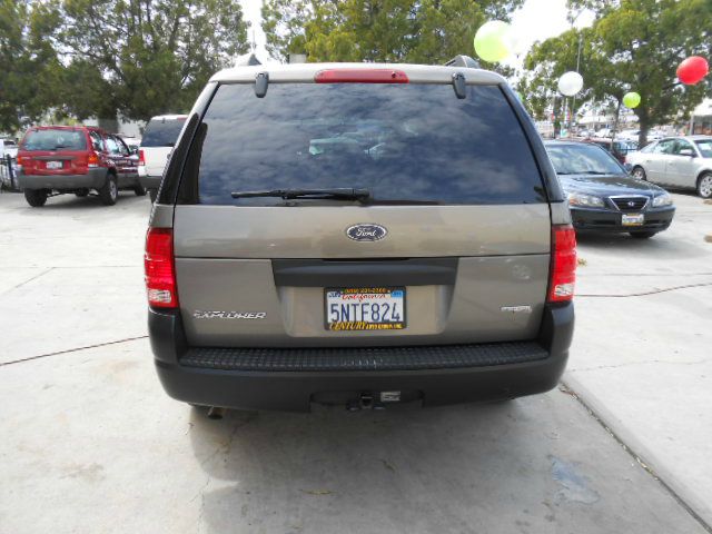 2005 Ford Explorer LT CREW 25