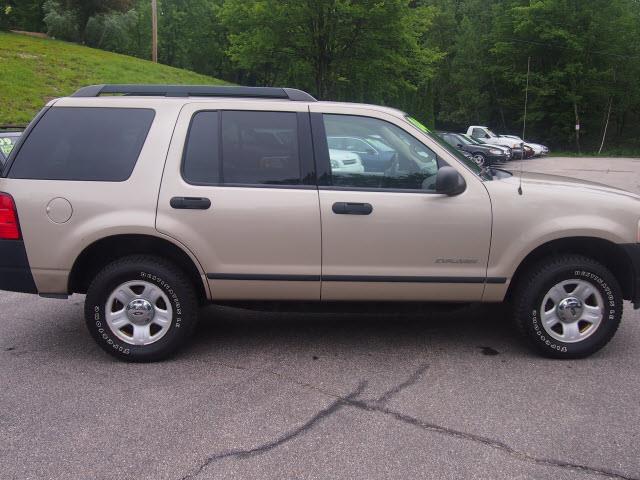 2005 Ford Explorer XLS