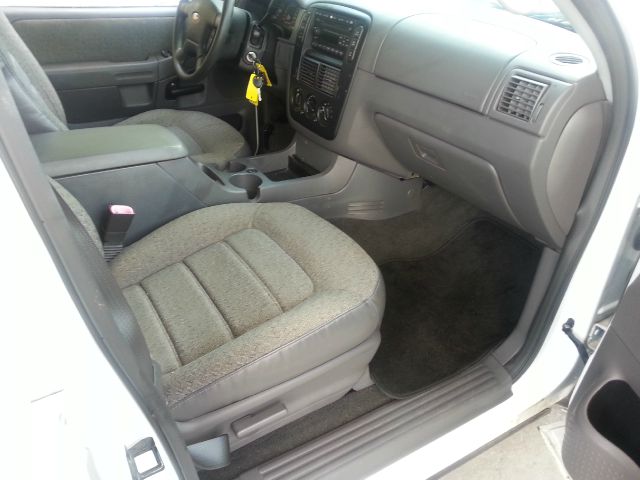 2005 Ford Explorer 2500 4WD