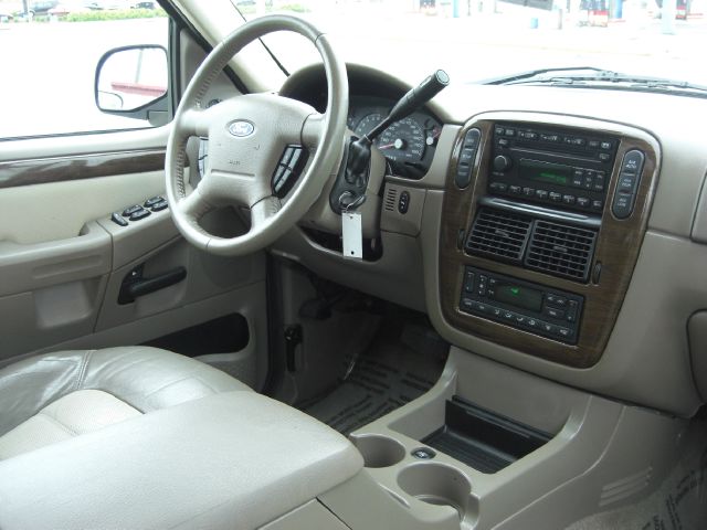 2005 Ford Explorer Custom Deluxe