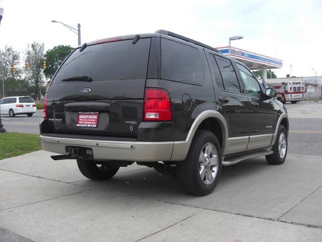 2005 Ford Explorer Custom Deluxe