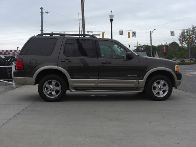 2005 Ford Explorer Custom Deluxe