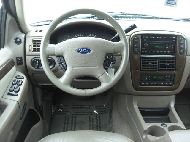 2005 Ford Explorer Custom Deluxe