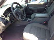 2005 Ford Explorer L AUTO W/cloth