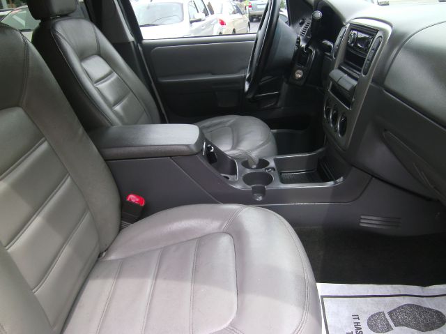 2005 Ford Explorer GXL