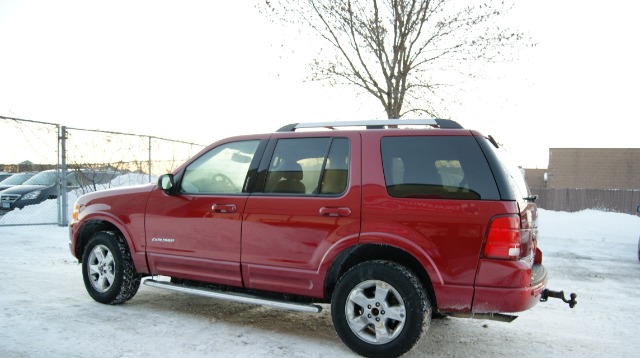 2005 Ford Explorer 2dr LWB