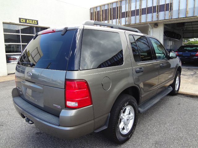 2005 Ford Explorer GXL