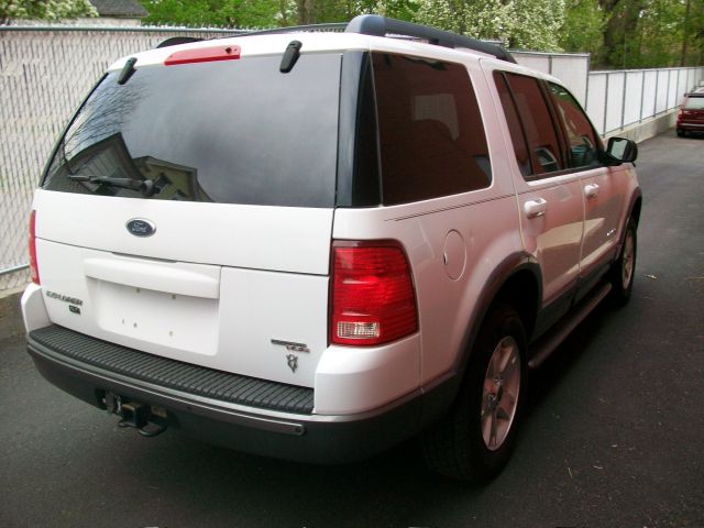 2005 Ford Explorer Custom Deluxe