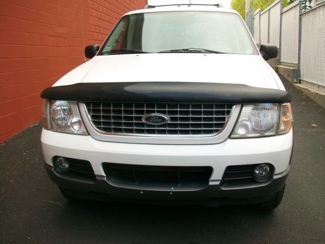 2005 Ford Explorer Custom Deluxe