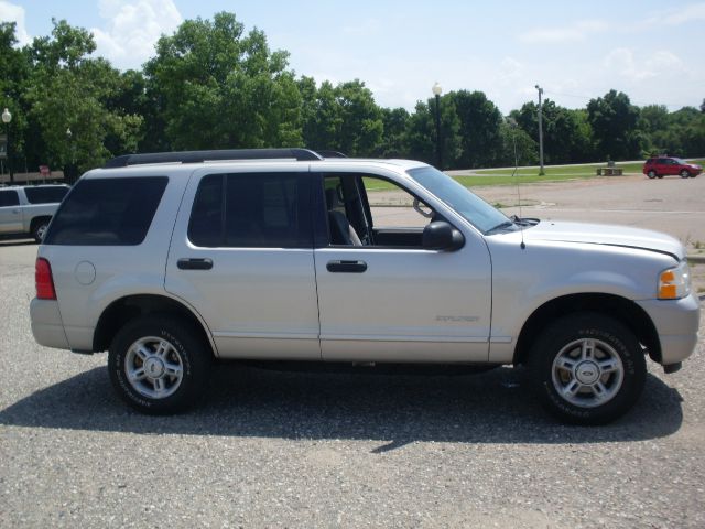 2005 Ford Explorer GXL