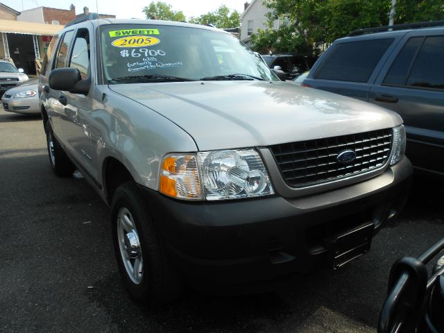 2005 Ford Explorer 2500 4WD