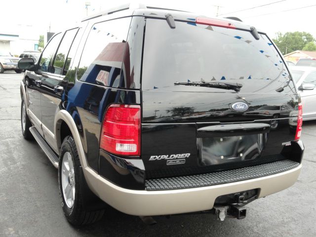 2005 Ford Explorer LT CREW 25